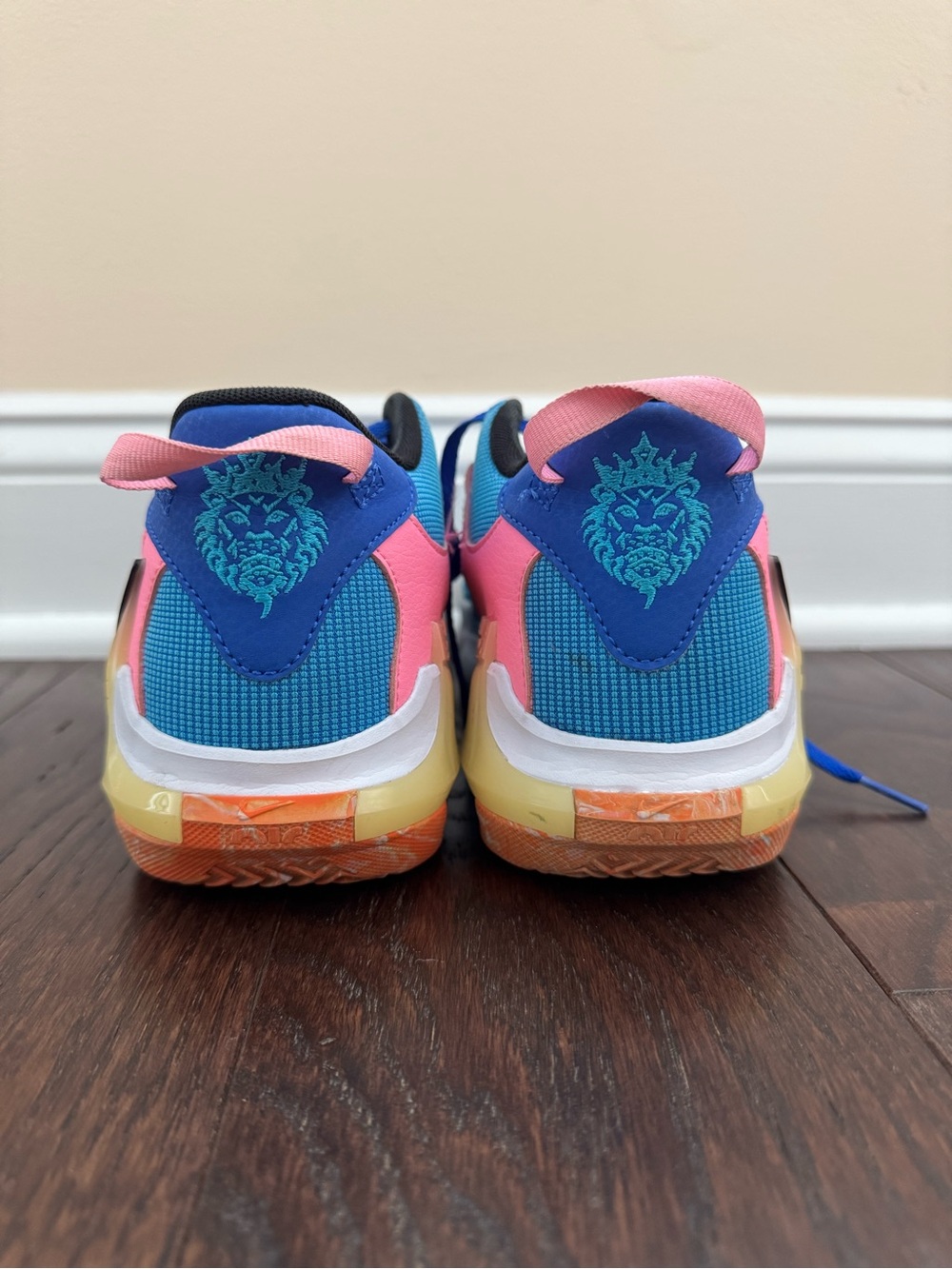 Nike Lebron Witness 7